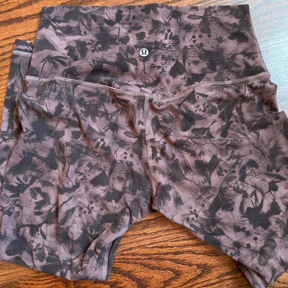 Lululemon align leggings - Picture 8 of 9